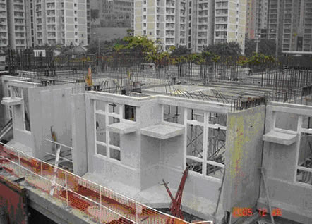 Photo: Advanced pre-cast technology adopted in Kwai Chung Flatted Factories Project