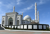 相片：Hazret Sultan 回教寺是中亞最大的。