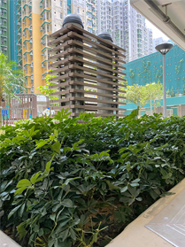 相片：安泰邨安裝太陽能導光管道。