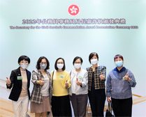 相片：房屋局常任秘書長王天予（左二）、房屋署助理署長（屋邨管理）（二）徐素華（左五）與黃少芬（左一）、敖寶玲（左四）、許惠芳（左三）和施麗華（左六）合照。