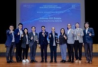 Photo: Deputy Director (Development and Construction), Mr Stephen Leung (sixth left), and the project team receive the Grand Award from the award organiser.