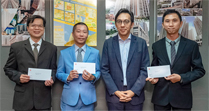 相片：助理署長（發展及採購）梁洪偉（左三）與獲擢升為工程督察的蔡曉聰（左一）、鍾君奇（左二）和林曉源合照。