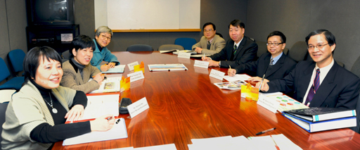 Photo: Members of the project team share their experience in developing the IPA. 