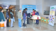 Photo: HA staff are enthusiastic in donating reusable household items to those in need.