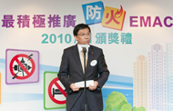 Photo: Mr Tony Liu, Assistant Director of Housing (Estate Management), welcomes the forum speakers.