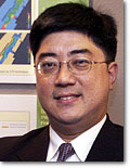 Photo: Dr Raymond YAU