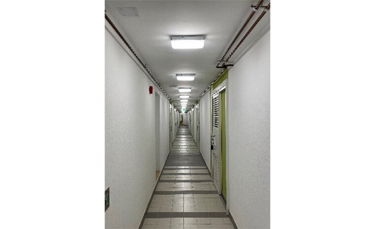 Two-level lighting system