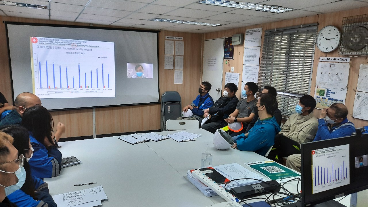Lunchtime's Safety Talk at Lai Cho Road on 18/10/2022