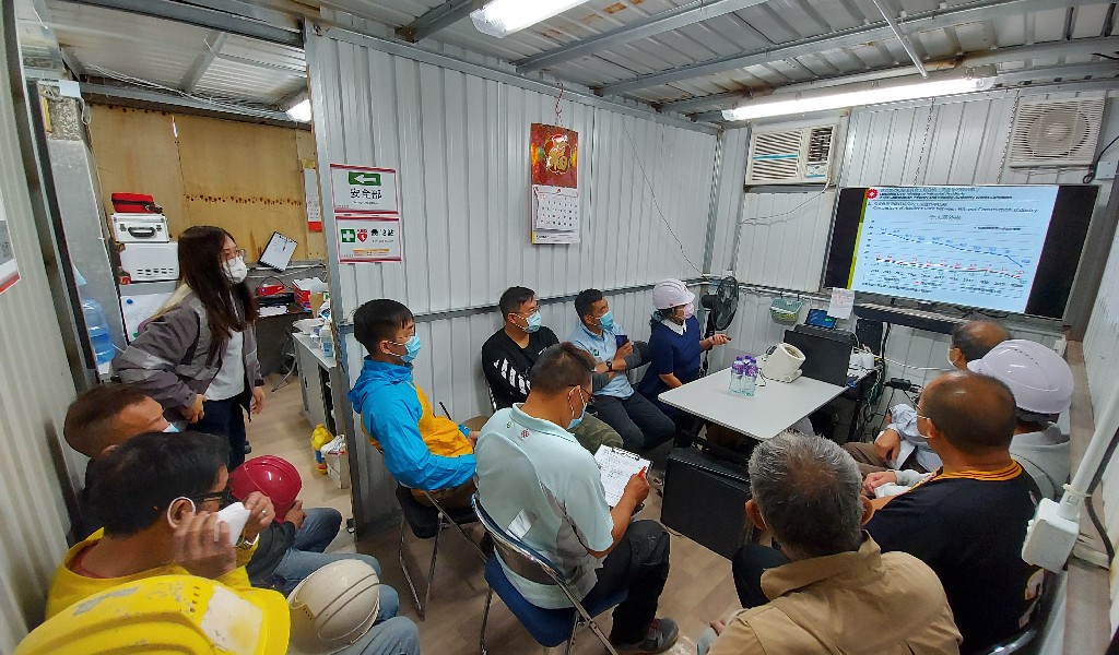 Lunchtime's Safety Talk at Choi Yuen Road Site 3&4 on 23/10/2020