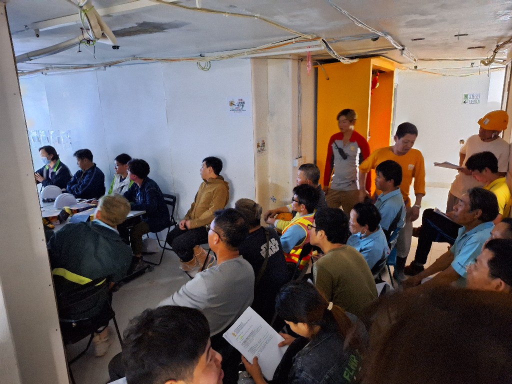 Lunchtime's Safety Talk at Anderson Road Quarry Site R2-5 on 06/3/2024