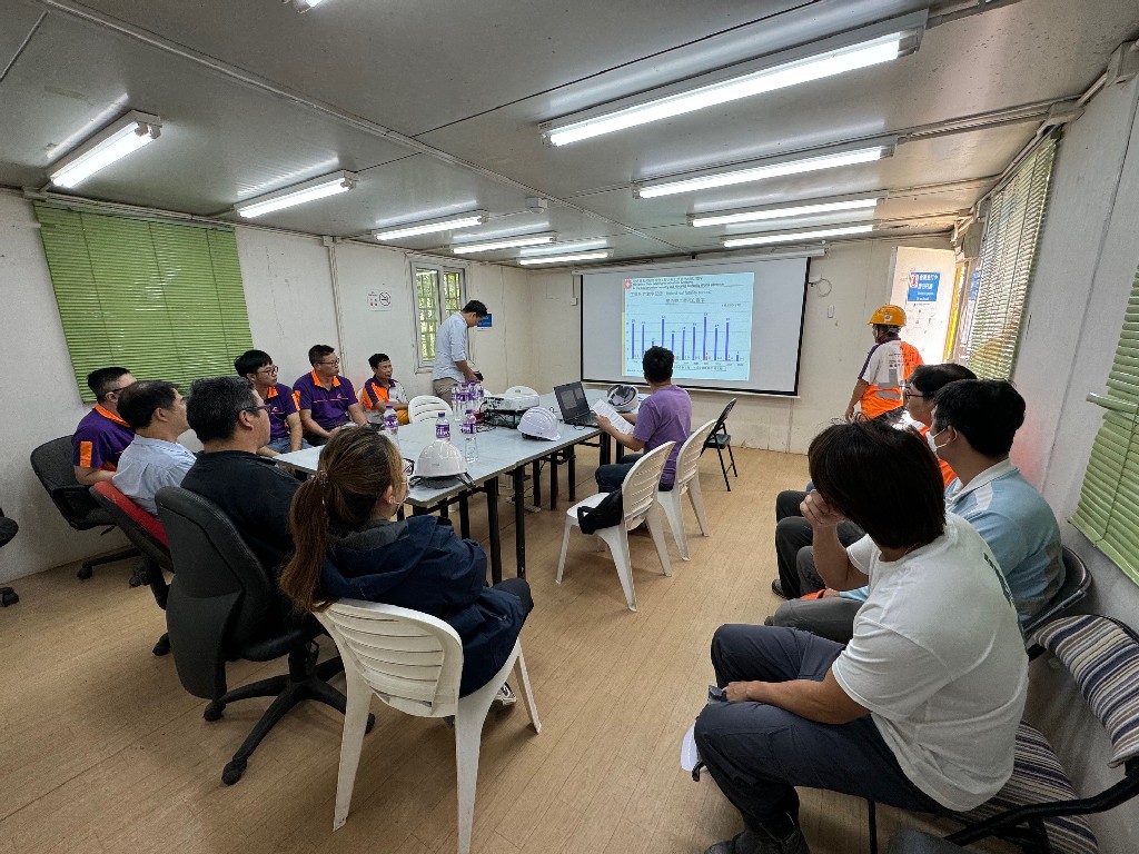 Lunchtime's Safety Talk at Sui Fai Factory Estate Demolition on 16/5/2024