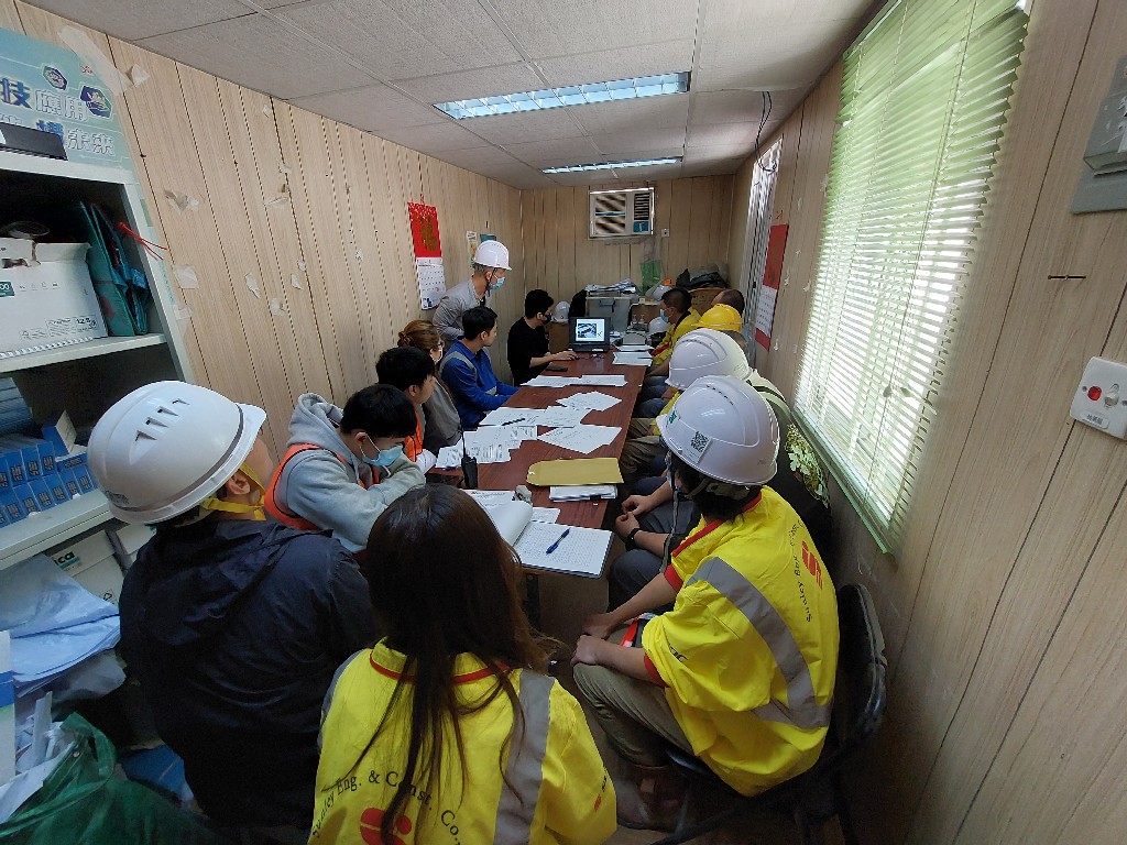 Lunchtime's Safety Talk at San Wan Road Fanling Foundation on 19/1/2024